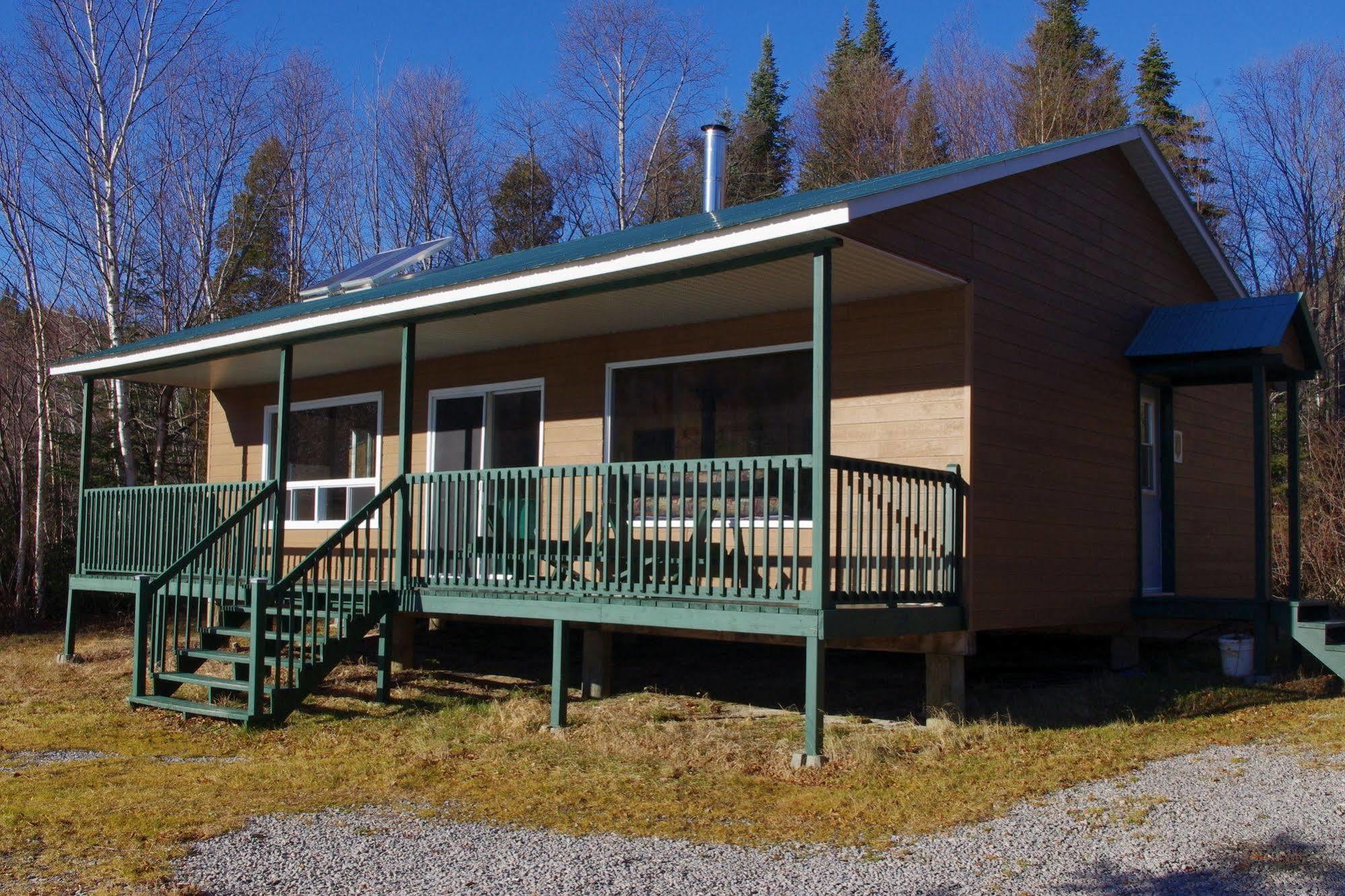 Auberge La Taniere Tadoussac Exterior photo